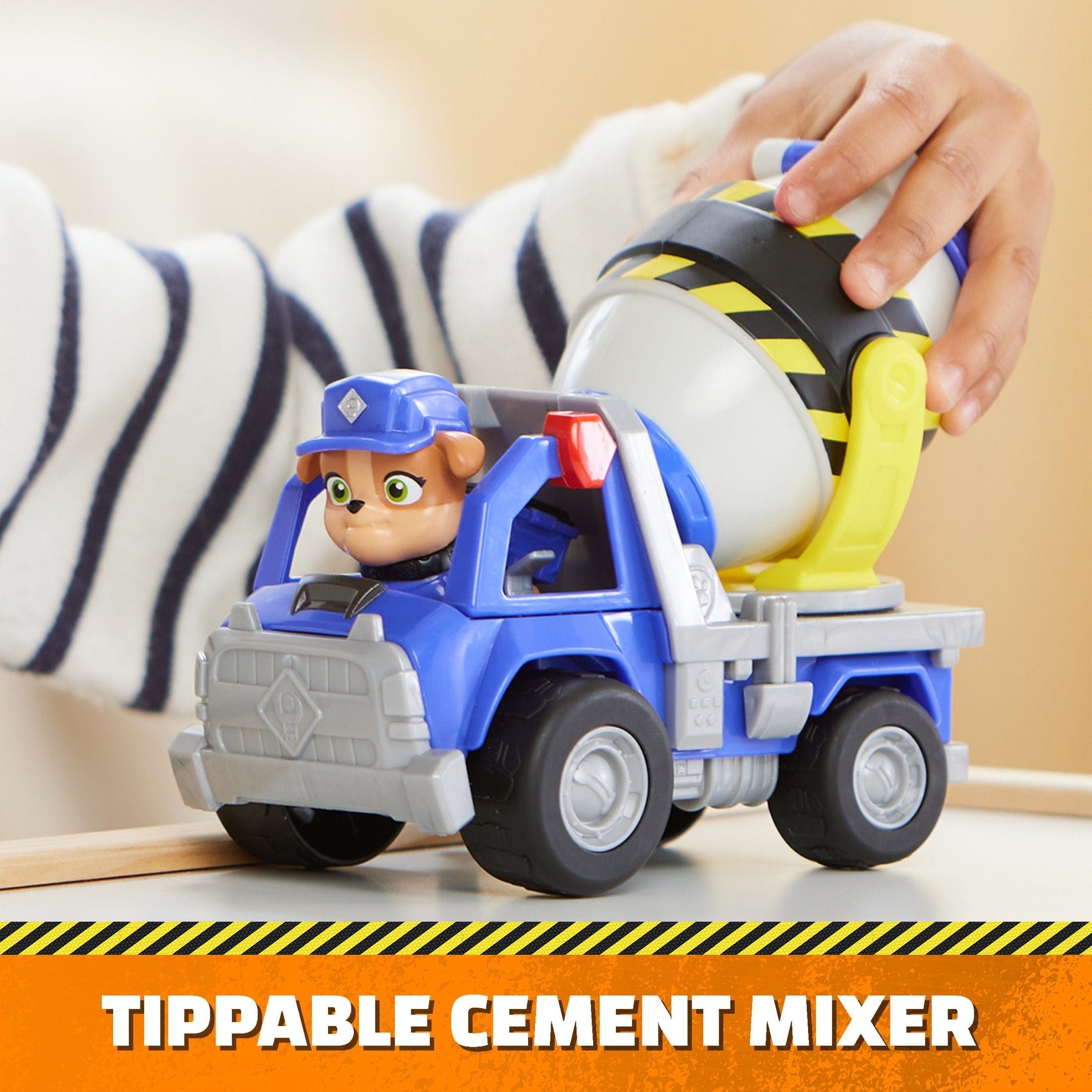 Rubble & Crew – Mix's Mixing Truck Playset 778988456958