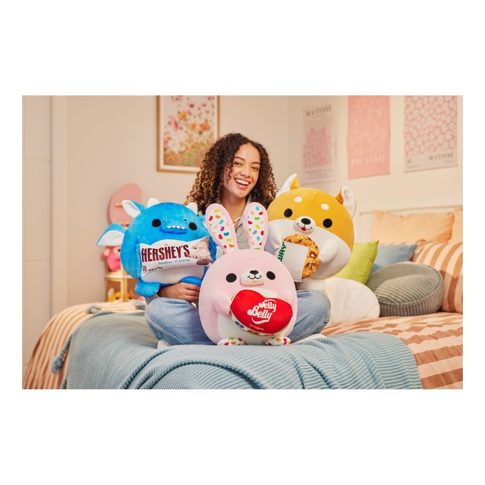 Snackles Super Sized 14 Inch Plush Axolotl & Pringles | Lennie's Toys