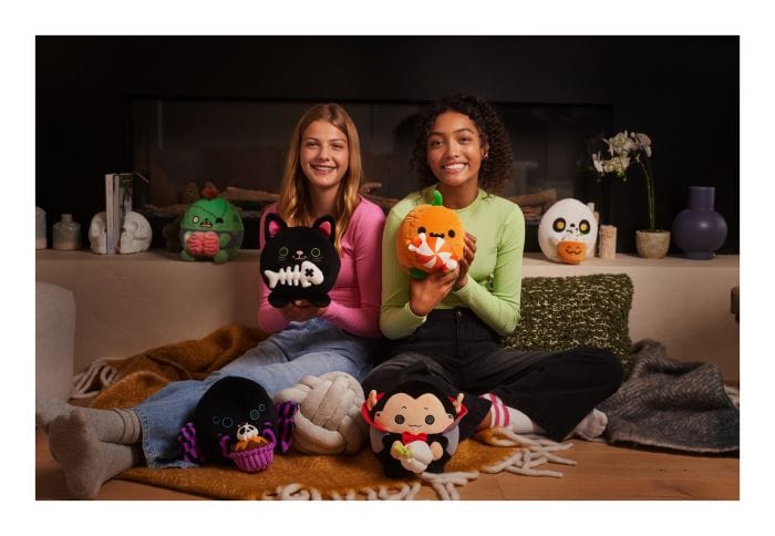 Snackles 8" Halloween S1