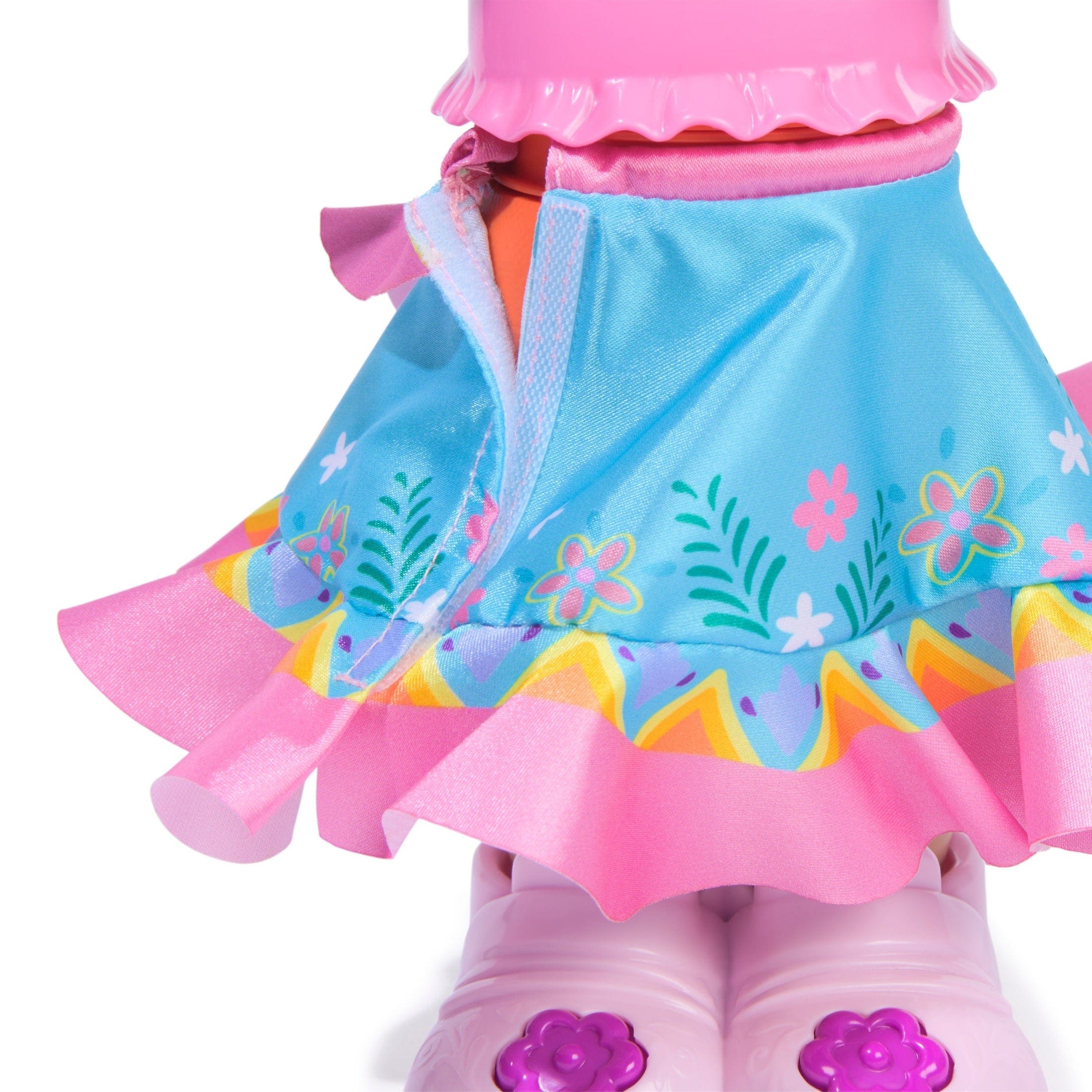 Spin Master Disney Junior – Dancing Dora Doll Plush Toy