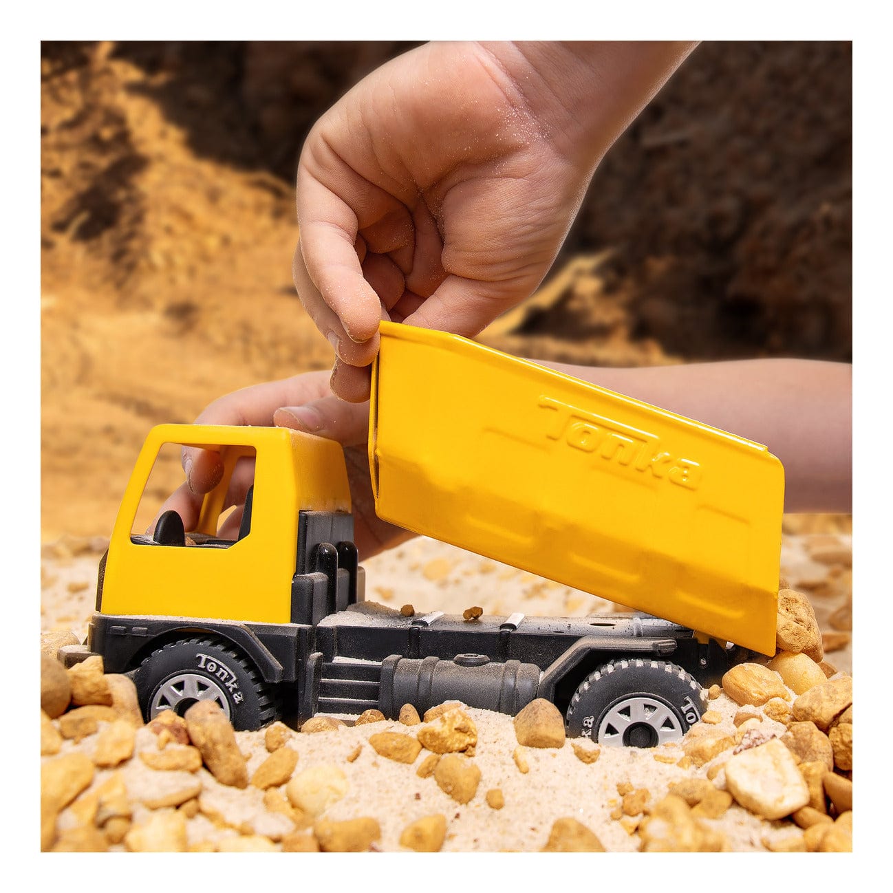 Tonka Steel Classics Giga Series Dump Truck