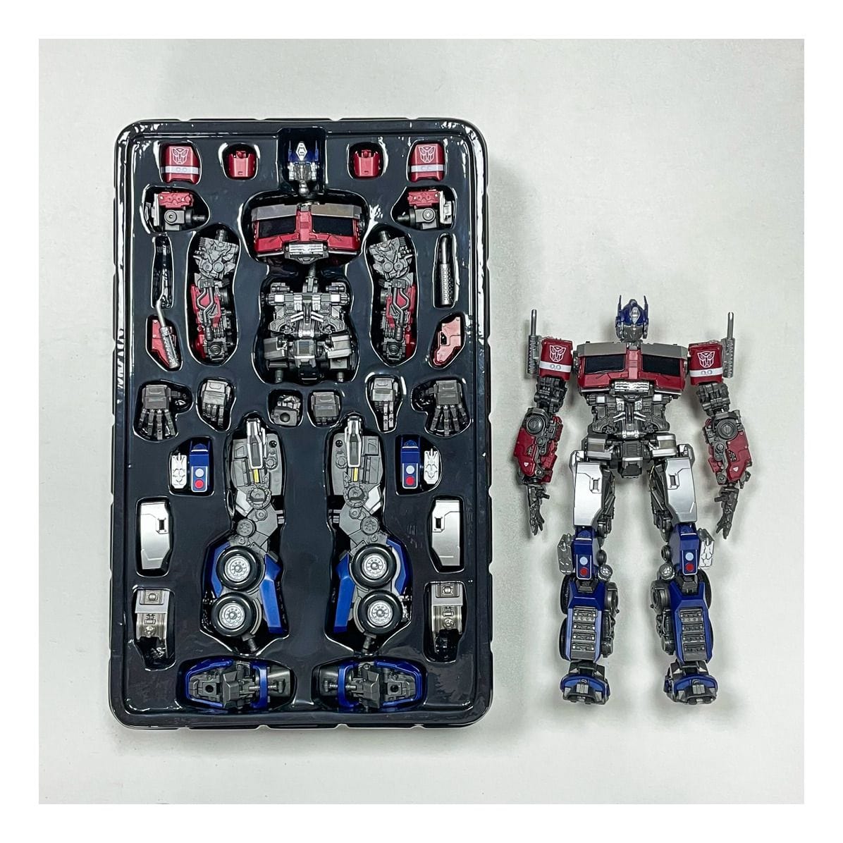 Transformers ROTB: 20cm Optimus Prime Model Kit 4897131750029
