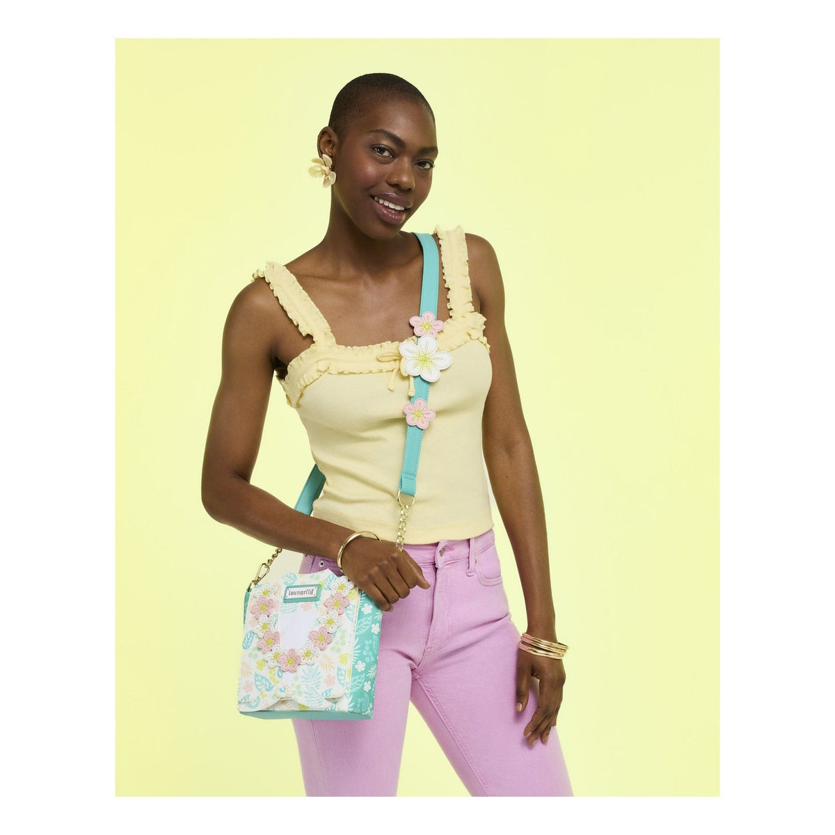 Loungefly - Hawaiian Shirt Crossbody Bag With Tropical Print And Adjustable Strap Edition