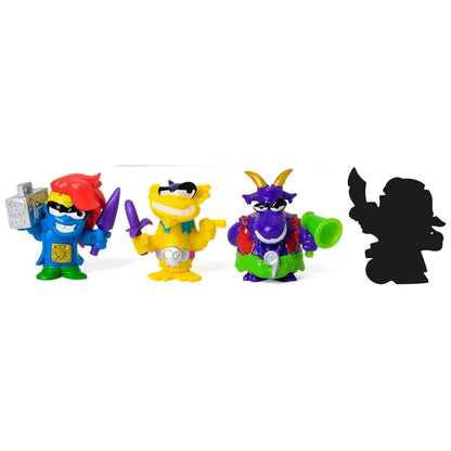 Piratix Adventure World Golden Series 4 Pack Figure Set (styles selected at random) 8431618039113