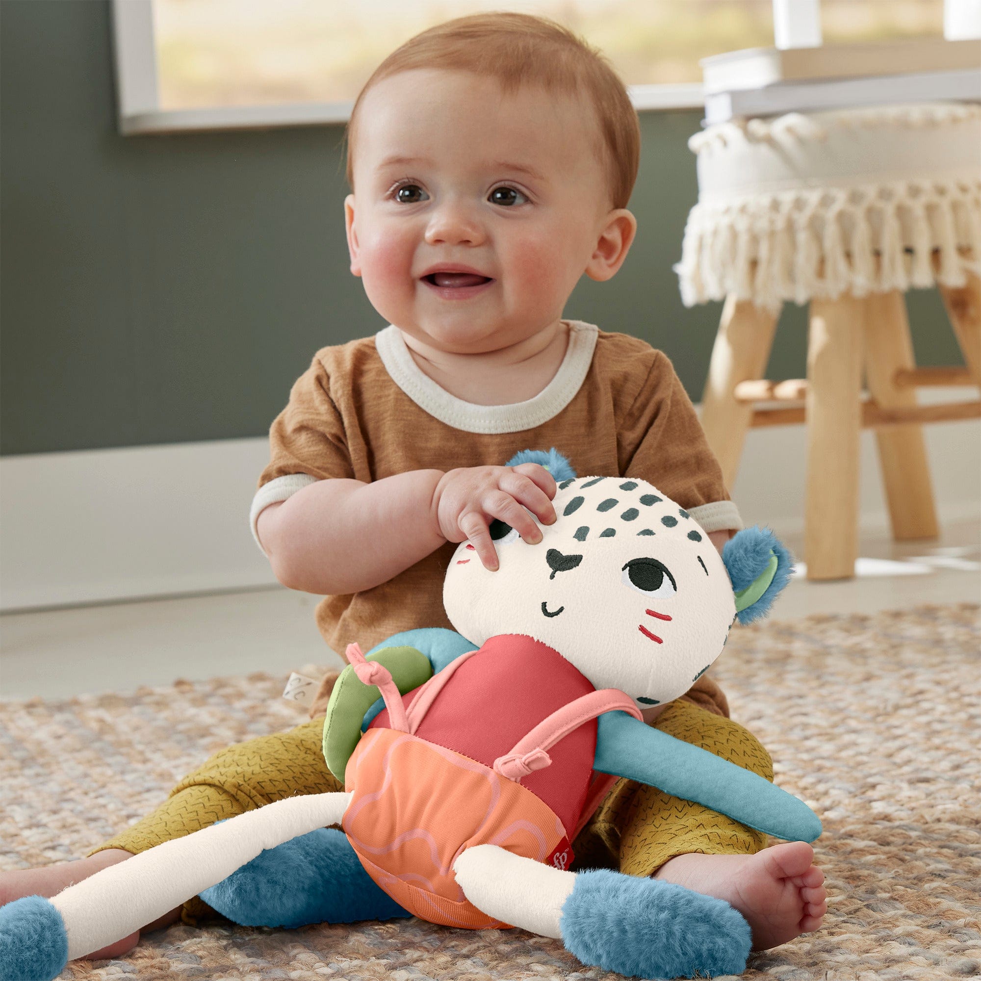 Fisher Price Planet Friends Spotting Fun Snow Leopard Baby Sensory Toy 194735101535