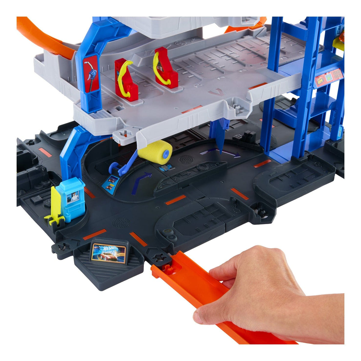 Hot Wheels City Mega Loop Garage Playset for Kids with Thrilling Adventures and Imaginative Play 194735264162