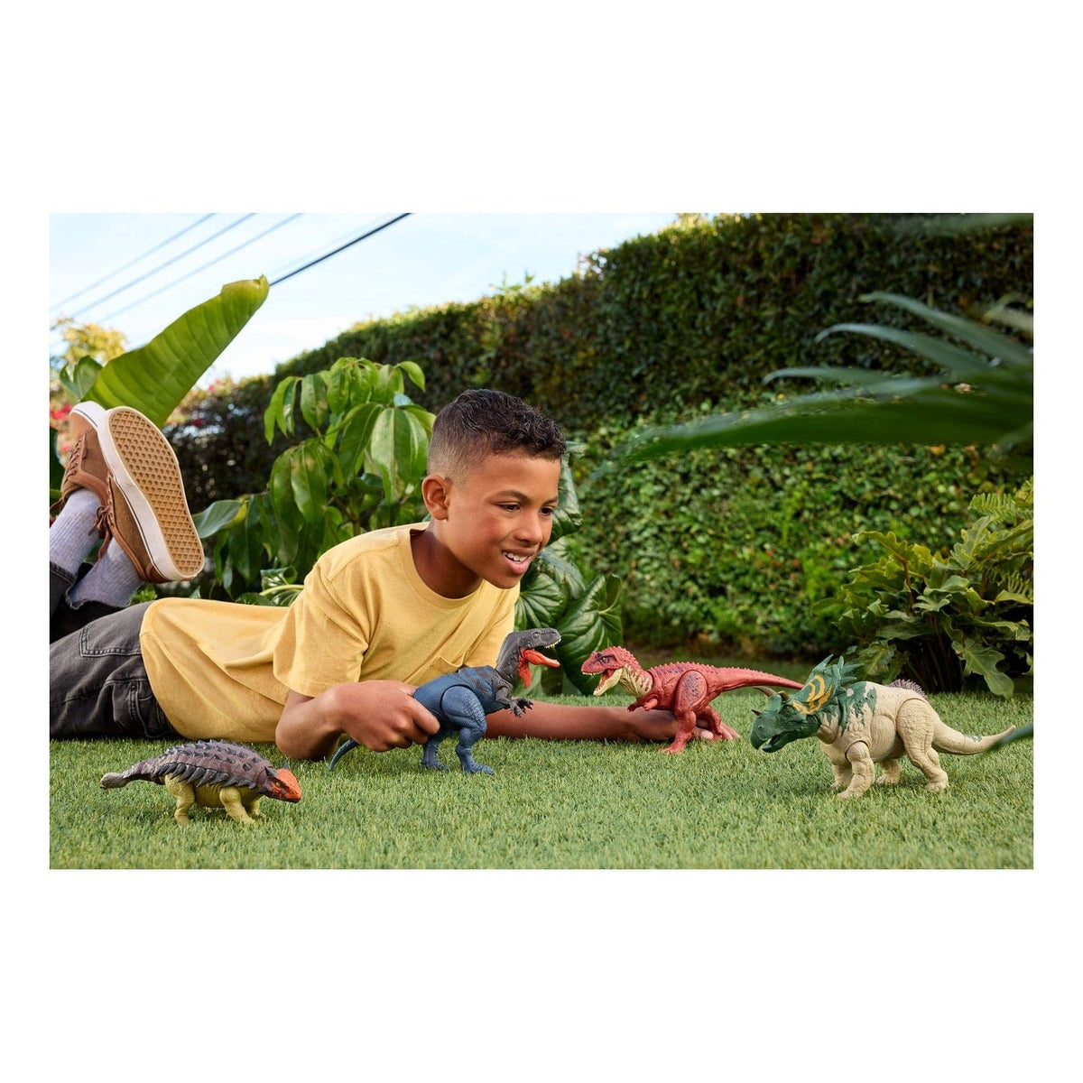 Jurassic World Saga Wild Roar Utahraptor Figure by Mattel 194735310791