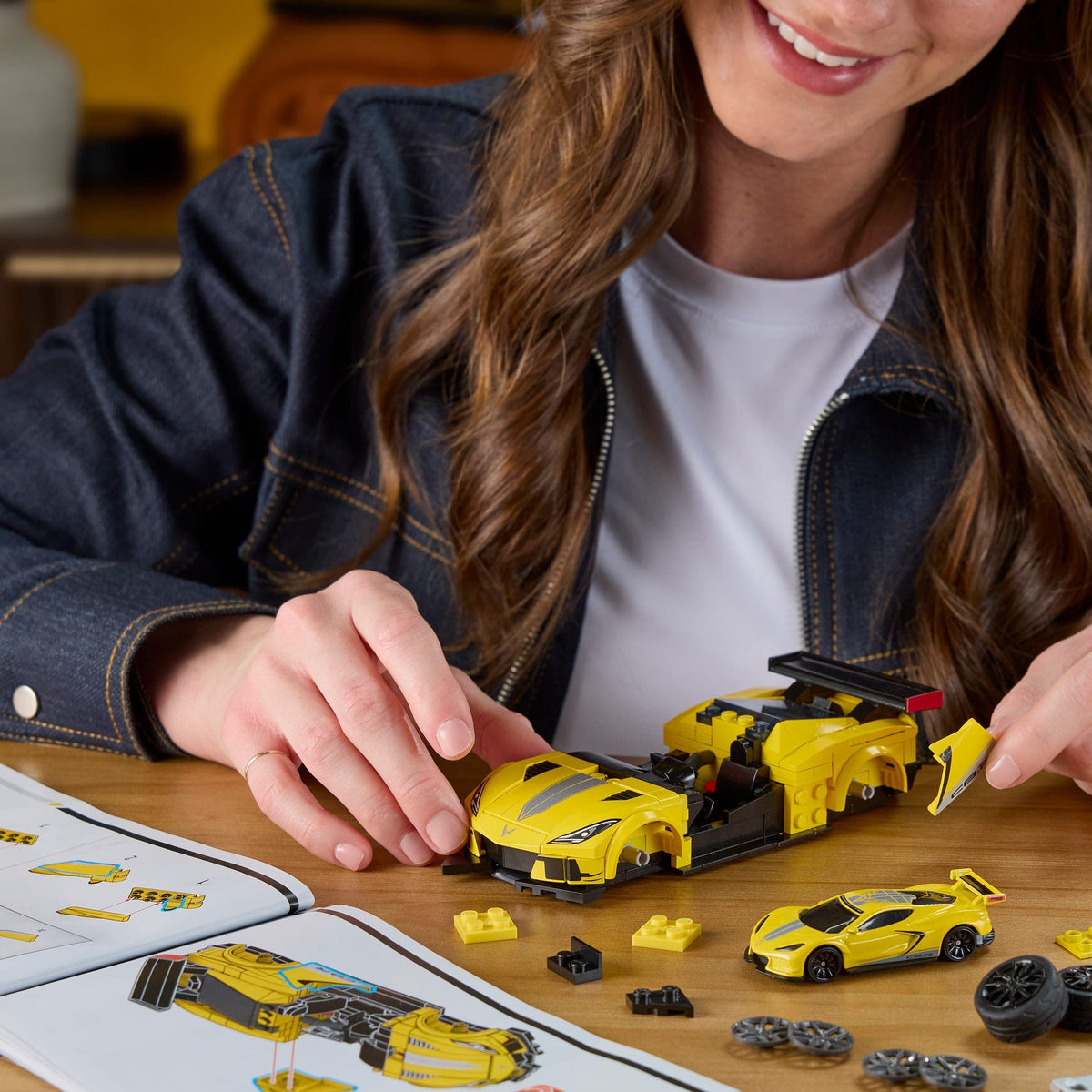 Mattel Brick Shop Hot Wheels ’20 Corvette C8.R Building Set