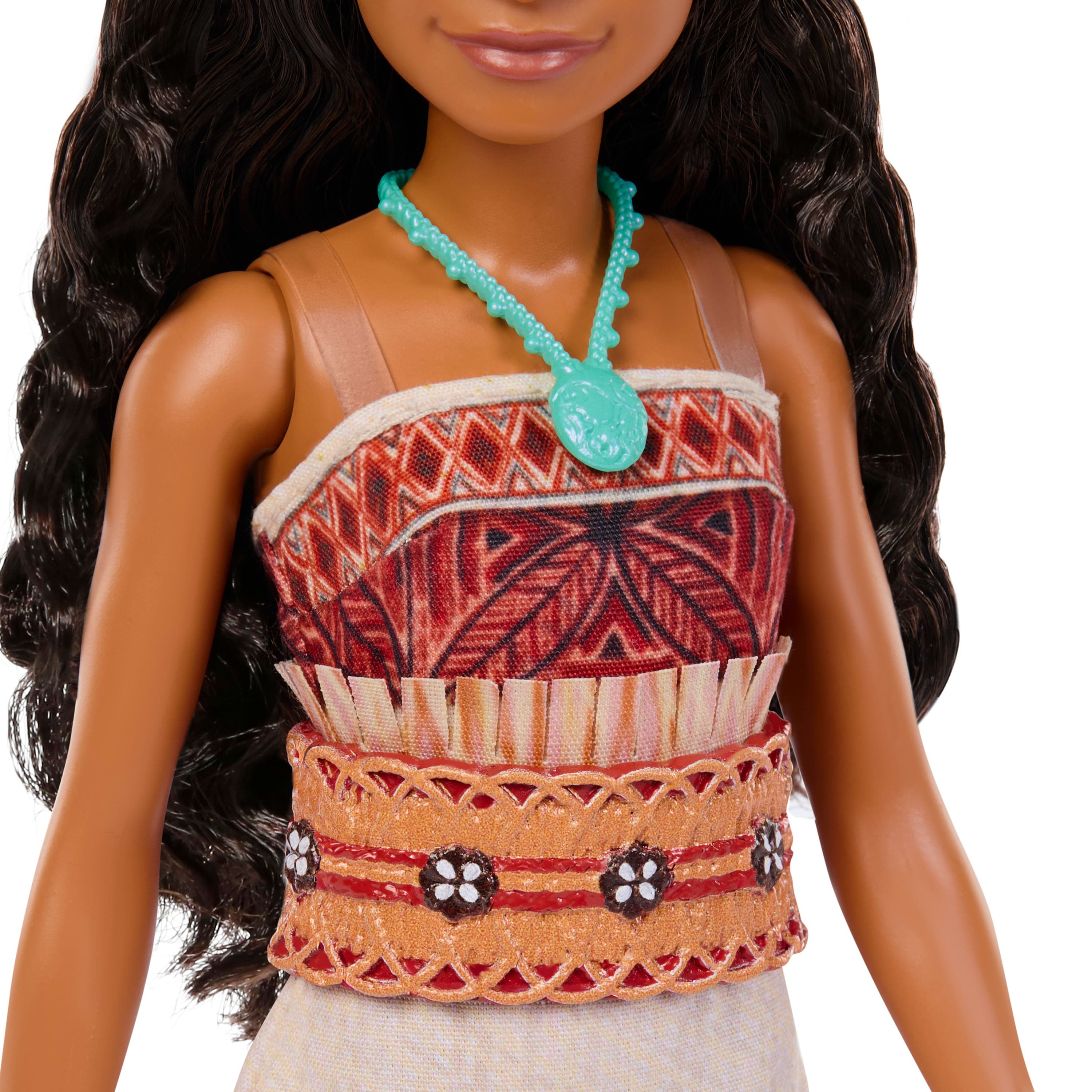 Mattel Disney Moana Live-Action Fashion Doll with Removable Outfit and 5 Accessories 194735368037