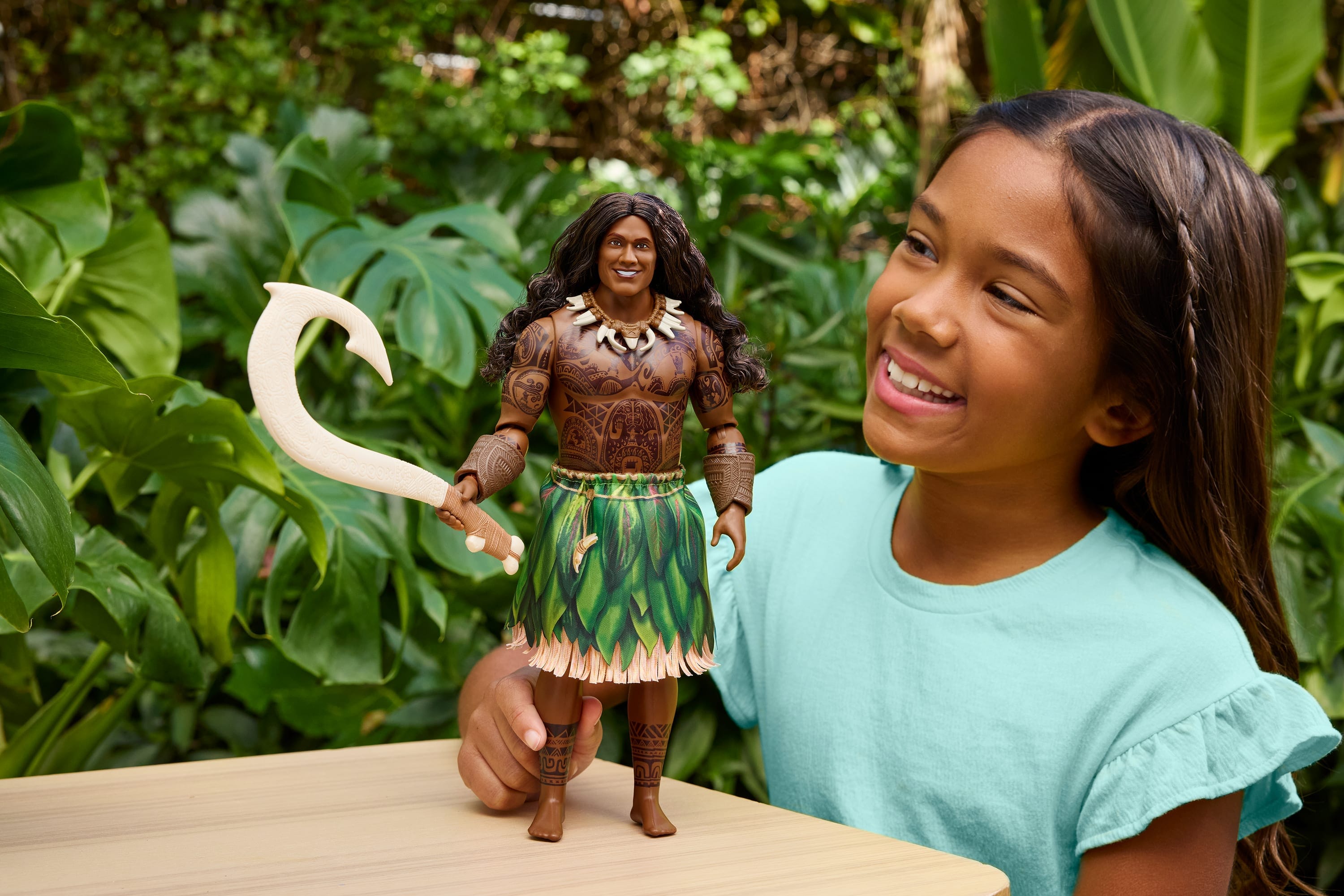 Mattel Disney Moana Live-Action Maui Fashion Doll with Accessories 194735368013