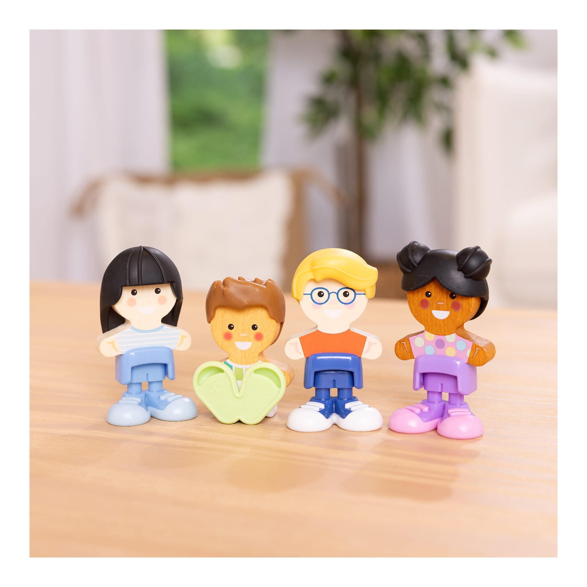 Melissa & Doug Cheery Lane Cheeries Play Figures 4-Pack 681147009745