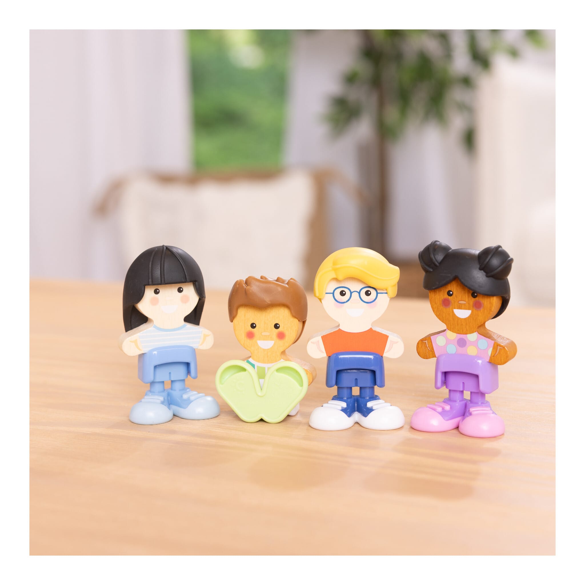 Melissa & Doug Cheery Lane Cheeries Play Figures 4-Pack 681147009745