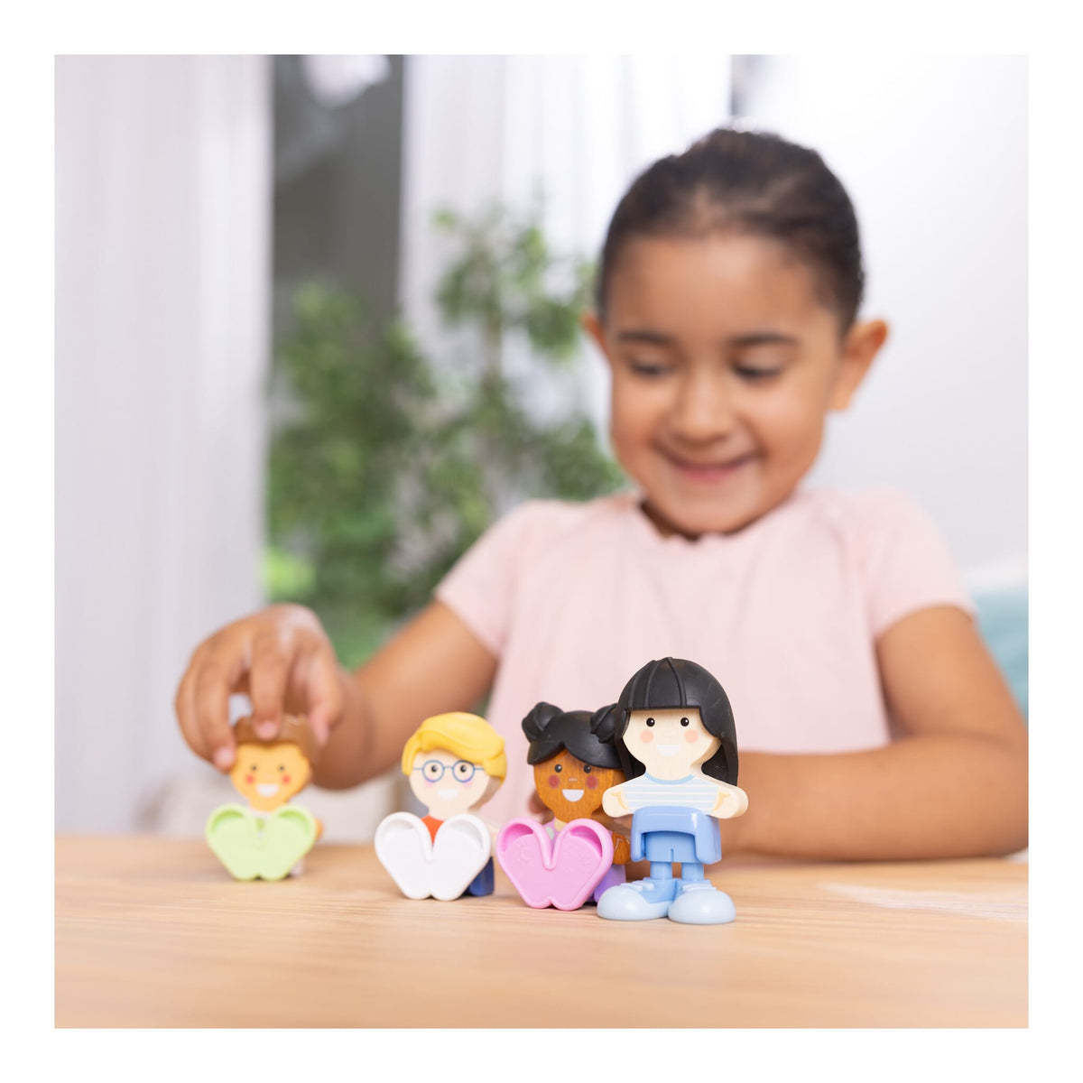 Melissa & Doug Cheery Lane Cheeries Play Figures 4-Pack 681147009745