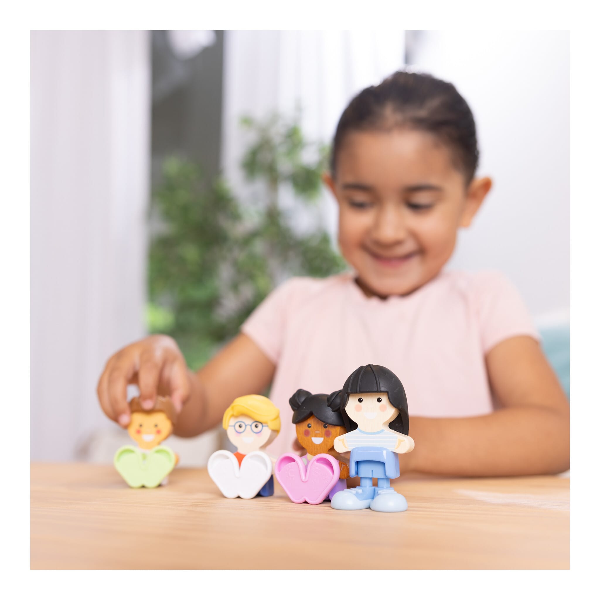 Melissa & Doug Cheery Lane Cheeries Play Figures 4-Pack 681147009745