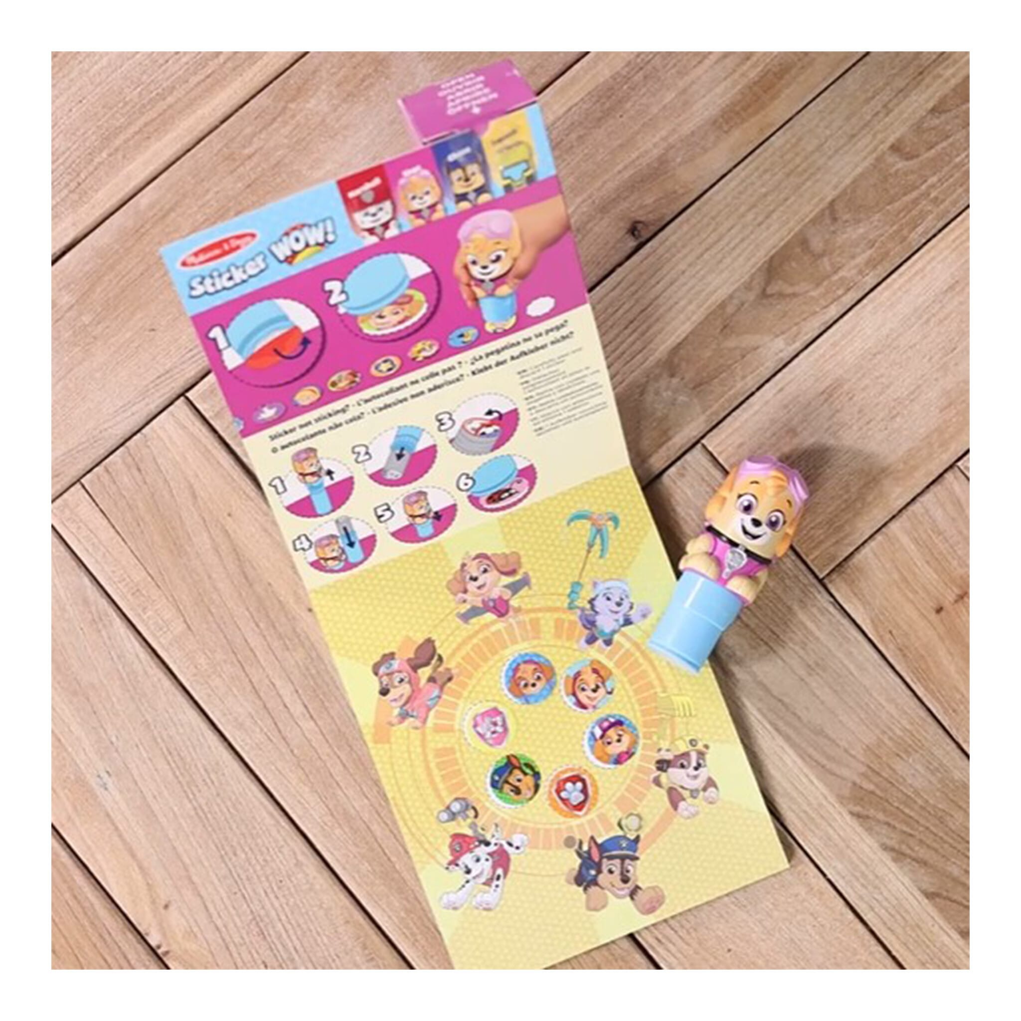 Melissa & Doug Sticker WOW! PAW Patrol Skye Sticker Stamper & Activity Pad 681147137615