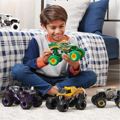 Monster Jam Die-Cast Vehicle 1:24 Scale - Dragon 778988141137