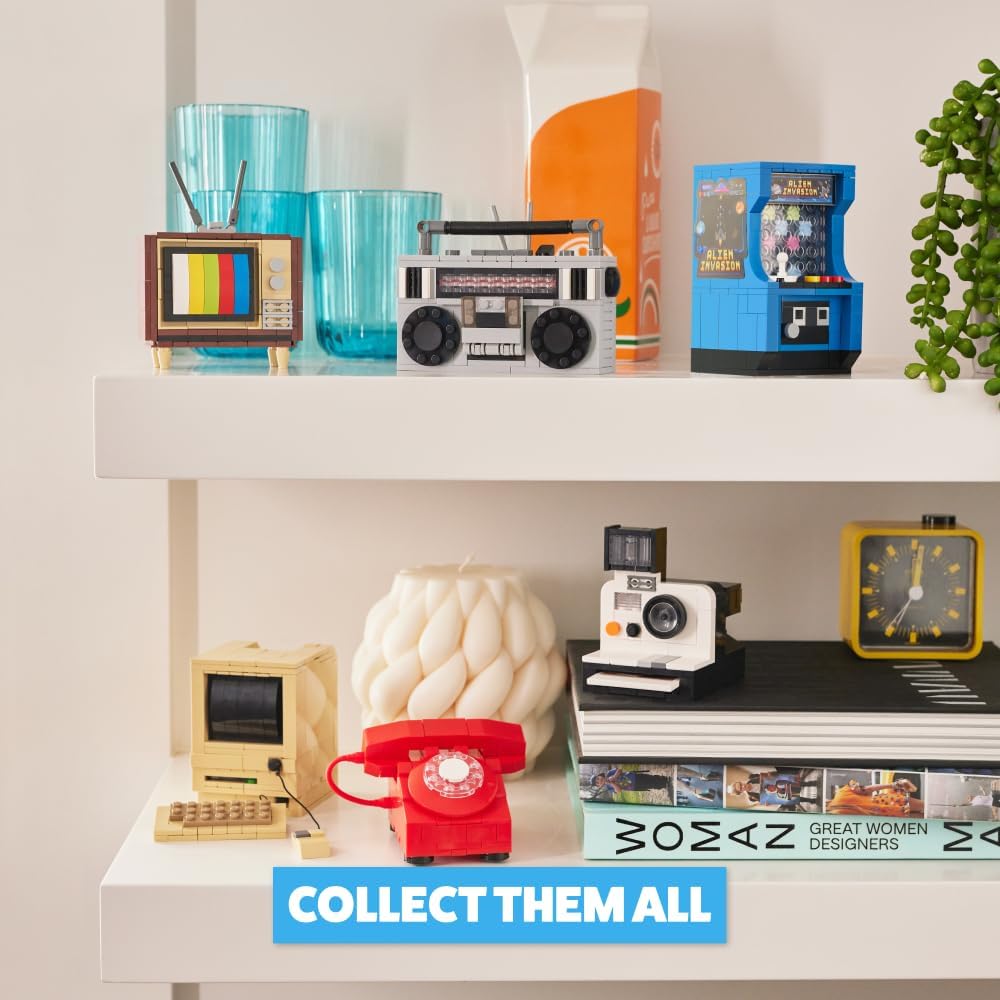 Max - Premium Retro Building Bricks Collection