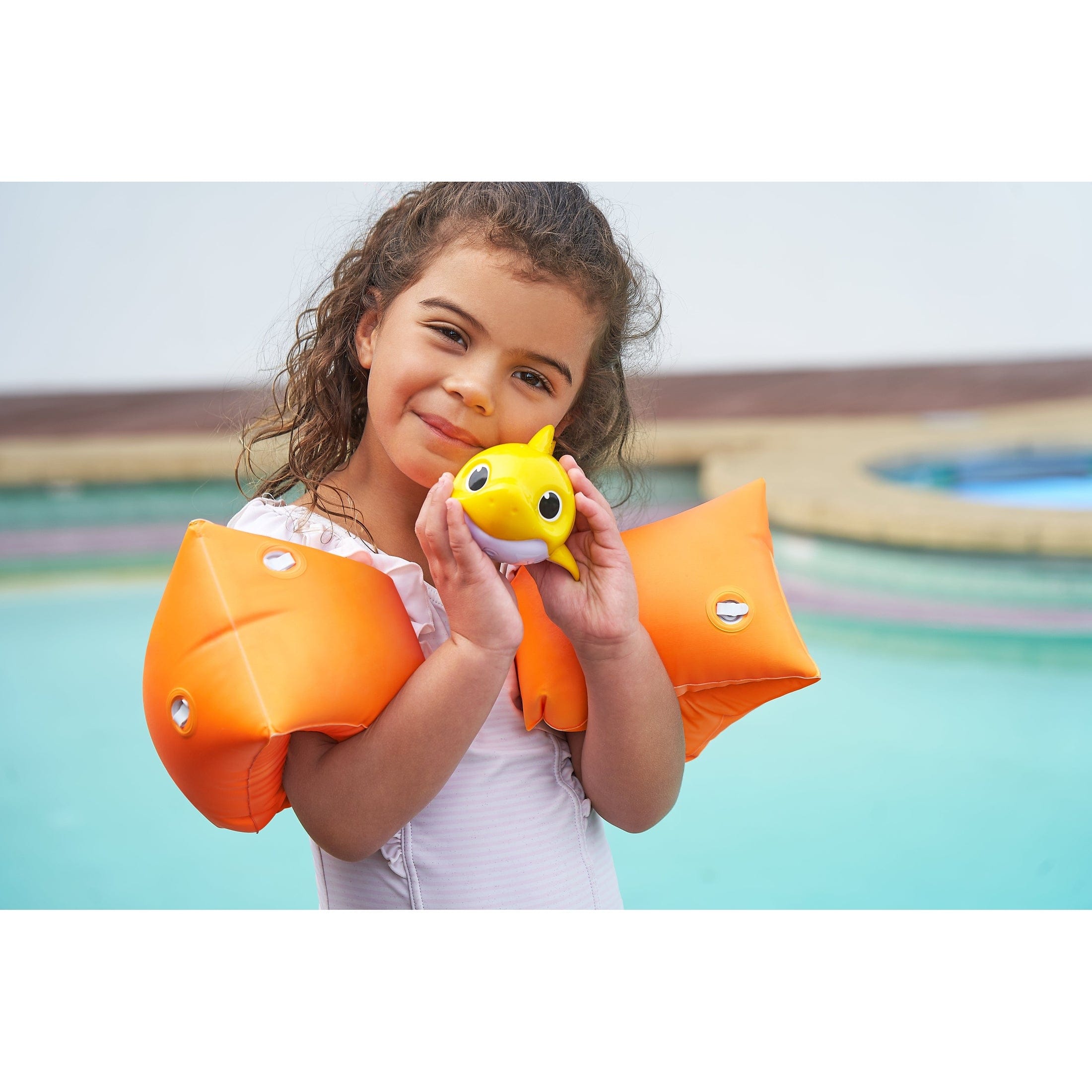 Robo Alive - Junior Baby Shark Swimming - Series 1 193052062611